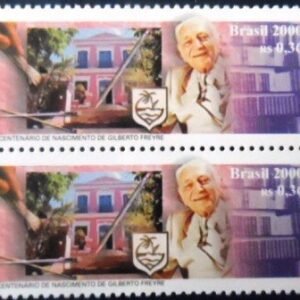 Par de selos postais do Brasil de 2000 Gilberto Freyre M PR