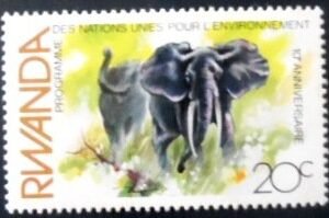 Selo postal de Ruanda de 1982 African Elephant M