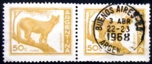 Par de selos postais da Argentina de 1960 Puma U PR sev