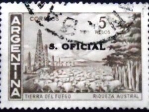 Selo postal da Argentina de 1966 Tierra del Fuego 5 ovpt U