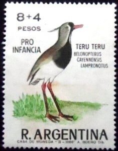 Selo postal da Argentina de 1966 Southern Lapwing N
