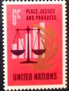 Selo postal das Nações Unidas Nova Iorque de 1970 Justice and Progress 6 M