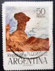 Selo postal da Argentina de 1975 Moon Valley U sev