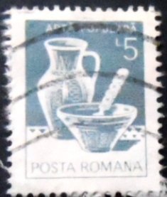 Selo postal da Romênia de 1982 Ceramic Bowl and Pitcher U