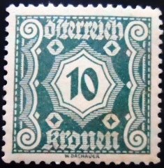 Selo postal da Áustria de 1922 Digit in octogon 10 M P