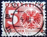 Selo postal da Áustria de 1935 Digit & coat of arms 5 U