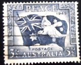 Selo postal da Austrália de 1946 Flag and Dove 3½ U