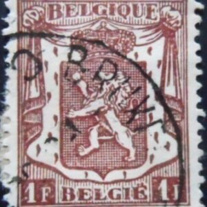 Selo postal da Bélgica de 1945 Small Coat of Arms 1 U