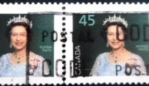 Par de selos postais do Canadá de 1995 Queen Elizabeth II U PR