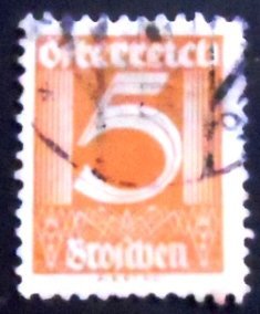 Selo postal da Áustria de 1925 Numerals 5