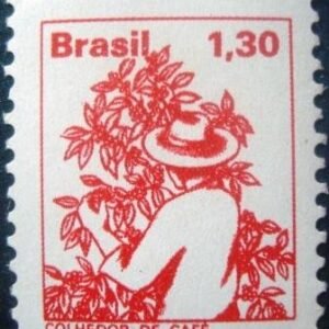 Selo postal do Brasil de 1977 Colhedor de café M