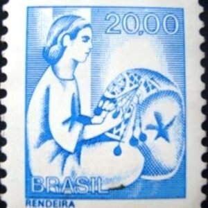 Selo postal do Brasil de 1979 Rendeira M