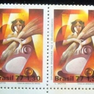 Par de selos postais do Brasil de 1977 Diplomacia