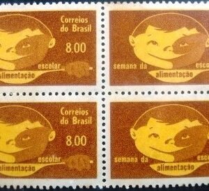 Quadra de selos postais de 1964 Alimentação escolar