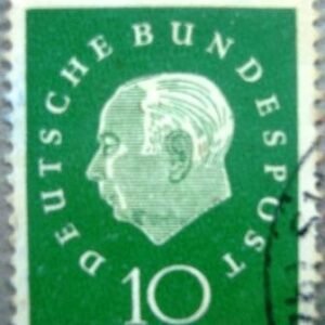 Selo postal da Alemanha de 1959 Theodor Heuss 10
