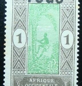 Selo postal do Togo de 1921 Stamp of Dahomey 1913 overloaded 10