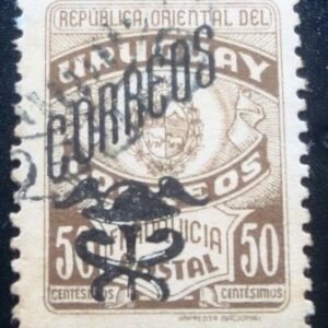 Selo postal do Uruguai de 1946 Overprint in black