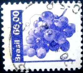 Selo postal do Brasil de 1981 Uva - 621 U