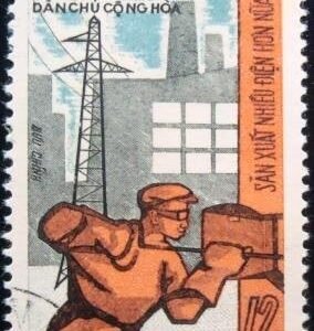 Selo postal do Vietnam de 1970 Stoker & Power Station