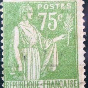 Selo postal da França de 1932 Type Peace 75