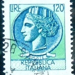 Selo postal da Itália de 1977 Coin of Syracuse 120