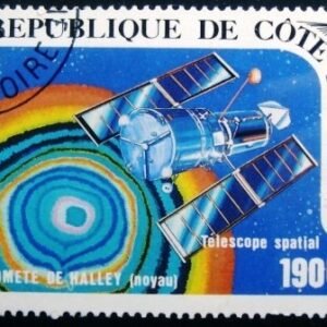Selo postal da Costa do Marfim de 1986 Space telescope and comet
