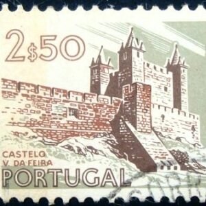 Selo postal de Portugal de 1973 Vila da Feira Castle