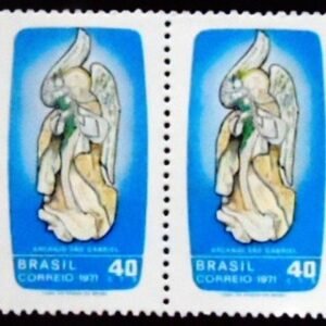 Par de selos postais do Brasil de 1971 São Gabriel M PR