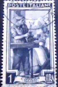 Selo postal da Itália de 1955 Car Mechanic