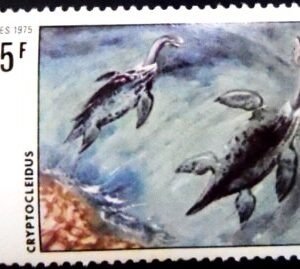 Selo postal da Rep Congo de 1975 Cryptoclidus M
