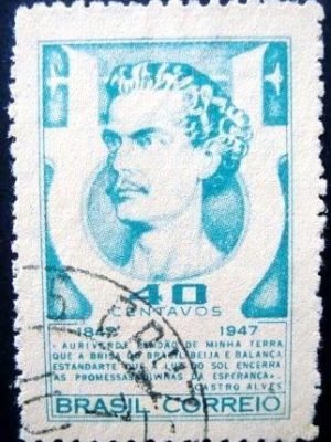 selo postal do Brasil de 1947 Castro Alves - C 227 U