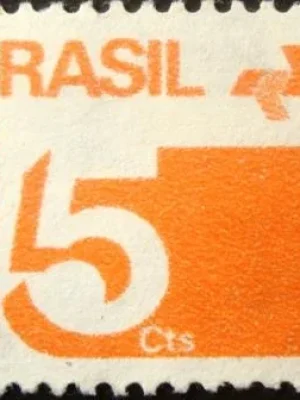 Selo postal do Brasil de 1972 Cifra 5 N