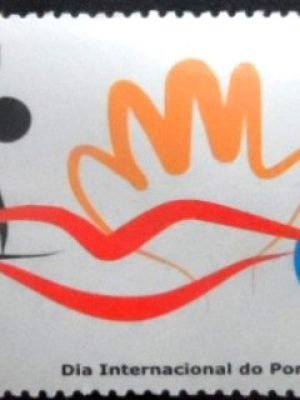 Selo postal do Brasil de 2001 Dia Internacional dos Portadores de Deficiência M