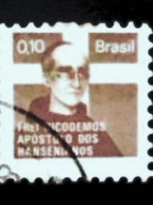 Selo postal do Brasil de 1975 Frei Nicodemos H17 U