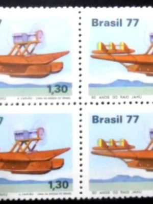 Quadra de selos postais do Brasil de 1977 Raid Jahu M QD