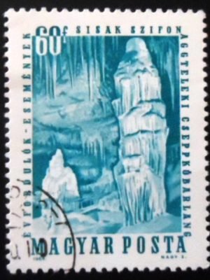 Selo postal da Hungria de 1964 Aggtelek Cave U