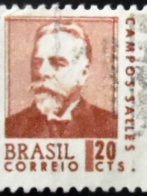 Separar as tags com vírgulas Remover termo