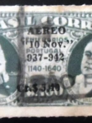 Imagem similar à do selo postal do Brasil de 1942 Estado Novo U