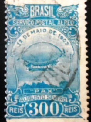Imagem similar à do selo postal do Brasil de 1929 "Pax" Augusto Severo U