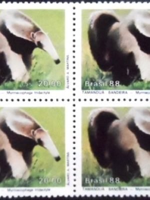 Quadra de selos postais de 1988 Tamanduá Bandeira M QD