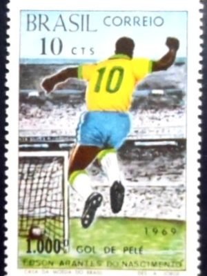 Selo postal do Brasil de 1969 Pelé M