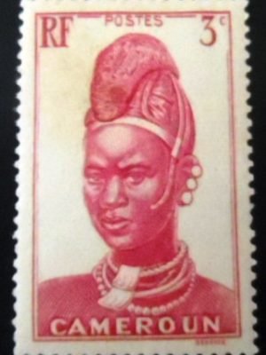 Selo postal de Camarões de 1939 Woman of Lamido N