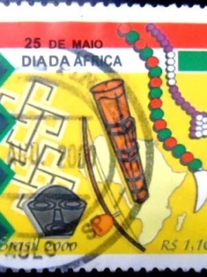 Selo postal do Brasil de 2000 Instrumentos Africanos U