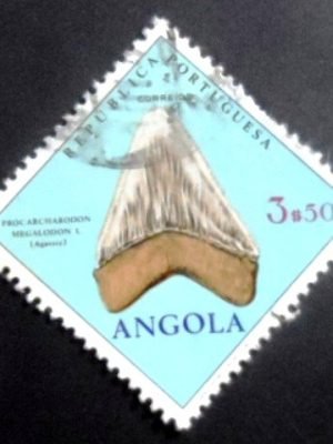 Selo postal de Angola de 1970 Procarcharodon Megalodon L. U