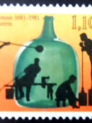 Selo postal da Finlândia de 1981 Foundation of the 1st Glass Factory M