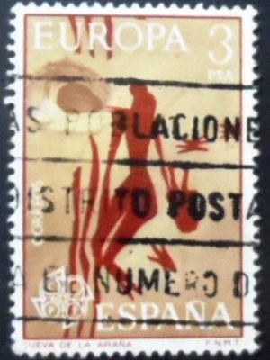 Selo postal da Espanha de 1975 Woman Gathering Honey U