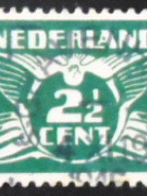 Selo postal da Holanda de 1941 Flying dove 12½ Eb U