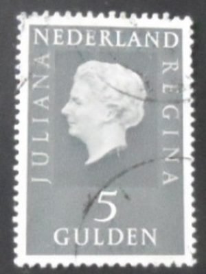 Selo postal da Holanda de 1970 Queen Juliana 5 U