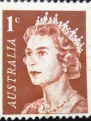 Selo postal da Austrália de 1966 Queen Elizabeth II 1c U