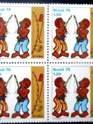 Quadra de selos postais do Brasil de 1978 Tocadores de Berimbau M QD